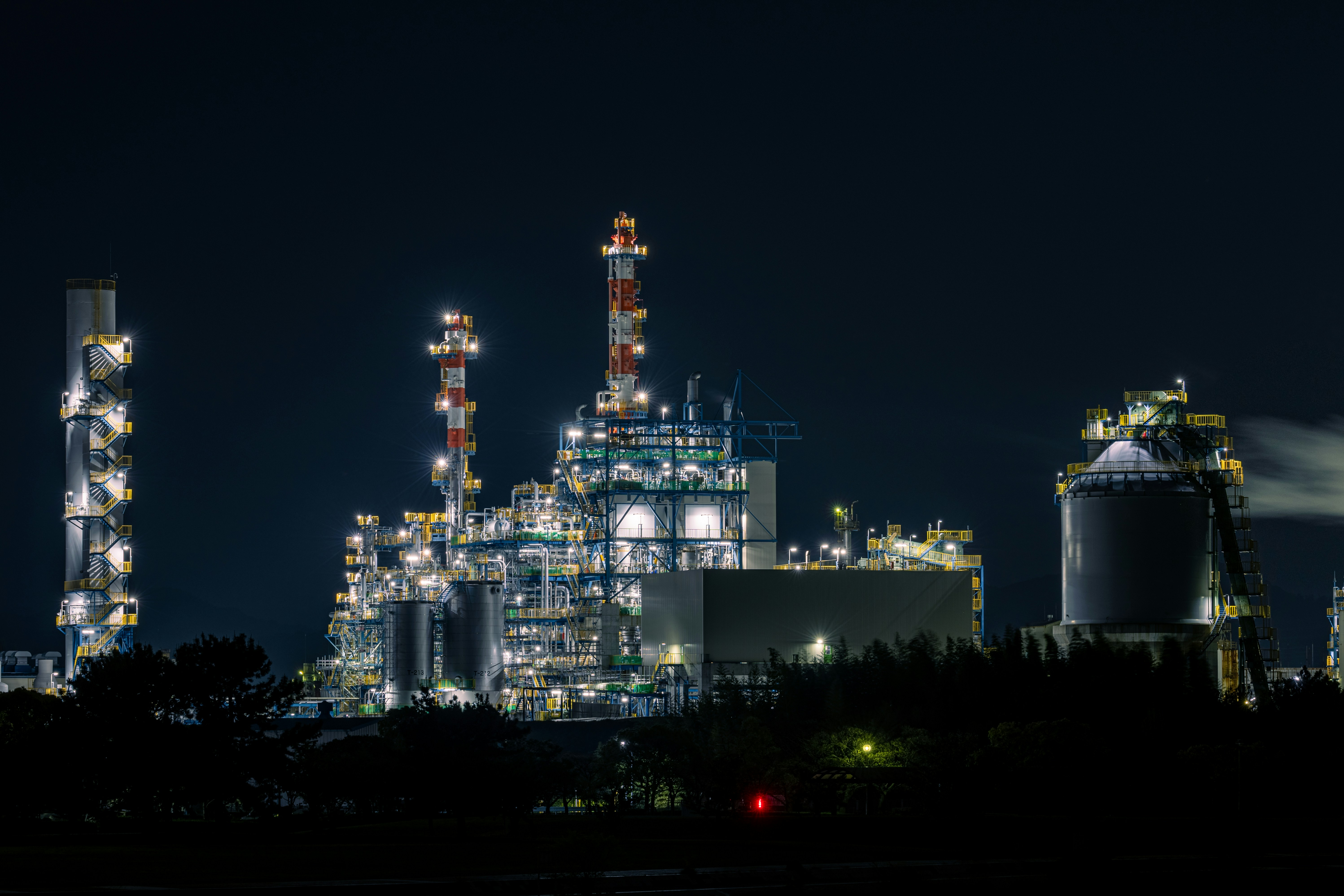 Why Machine Learning Struggles in Manufacturing: Human-Driven Variability